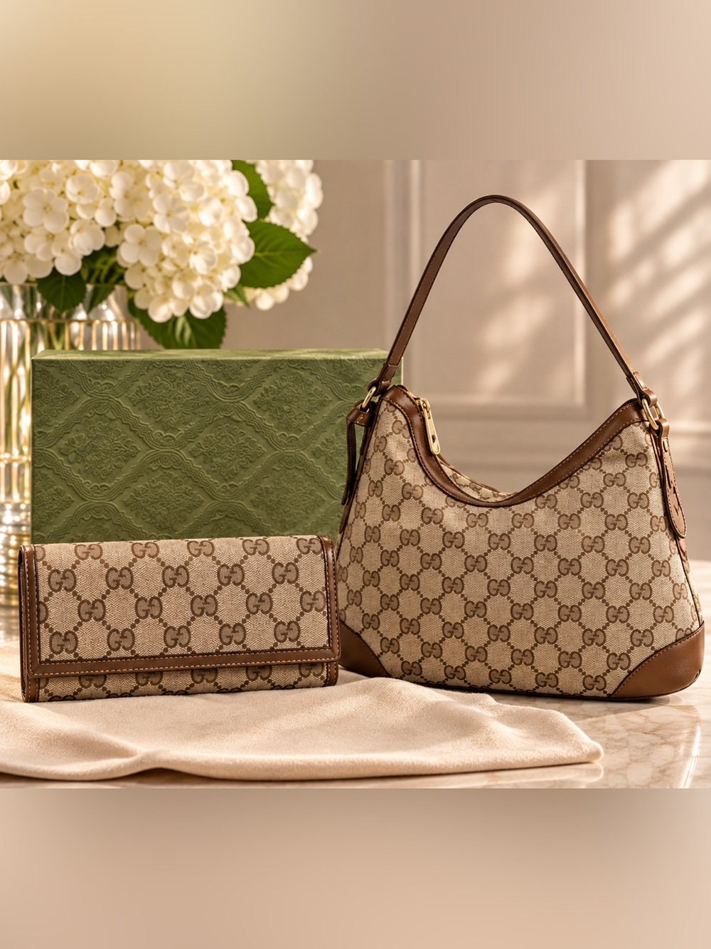 Gucci Original GG Canvas Shoulder Bag & Matching Wallet Set